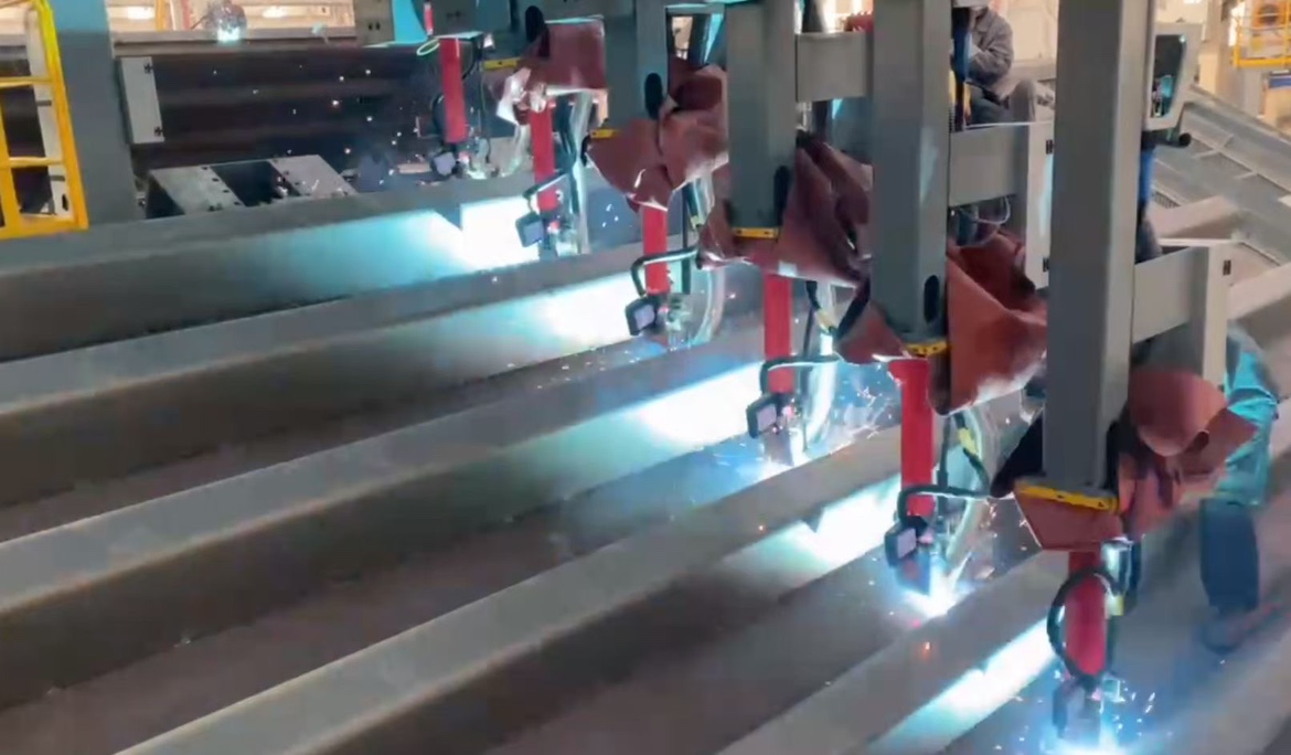 焊縫跟蹤系統(tǒng)如何提升制造業(yè)生產效率